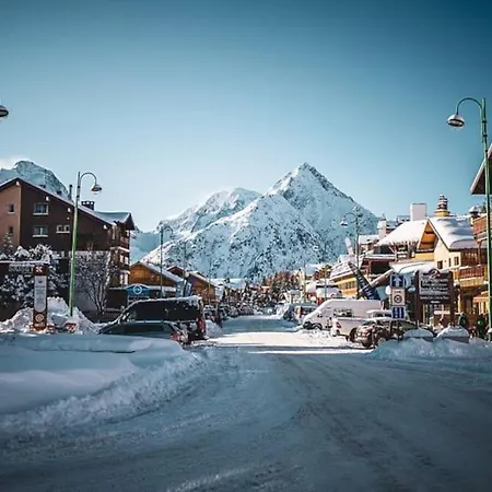 Les 2 Alpes - Pied Des Pistes - Plein Centre De La Station Au Calme Les Deux Alpes
