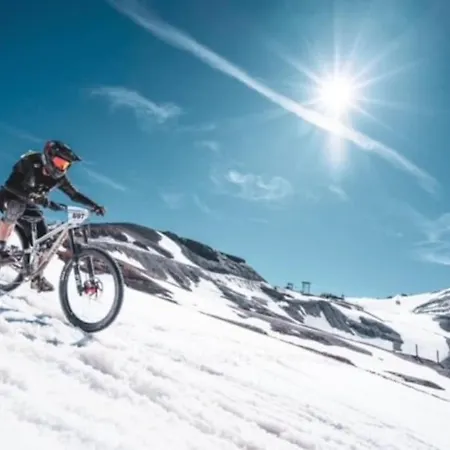 شقة Les 2 Alpes - Pied Des Pistes - Plein Centre De La Station Au Calme لو دوز آلب